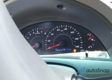 2010 Toyota Camry Le z USA, uszkodzony, nr VIN 4T4BF3EK2AR031958